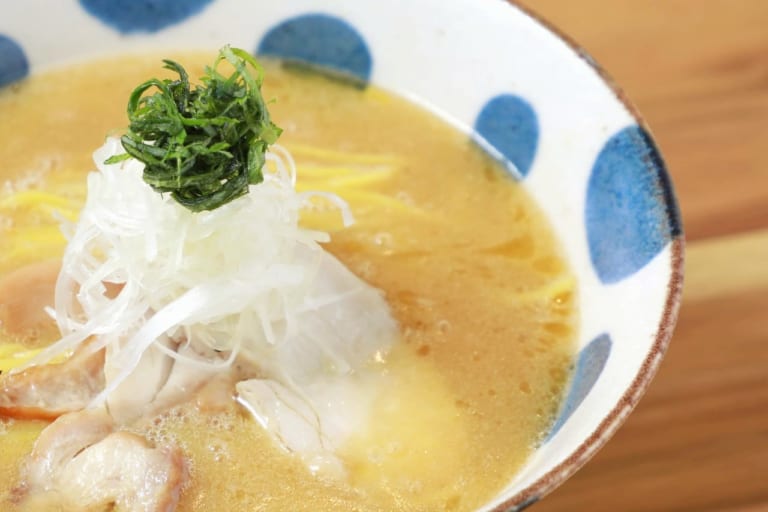 2021帯広の人気ラーメン店　麺屋伊とう鶏白湯塩