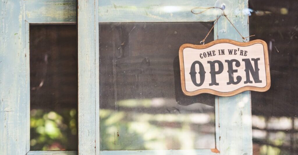 CAFE.YUKICHI　カフェ・ユキチ　帯広市内にカフェがオープン　新規開店　新規オープン　開店　オープン　2026年1月末オープン予定　住所は〒080-0842 北海道帯広市緑ケ丘２条通４丁目８−１１　2025年10月に閉店したcafe LOOPの跡地　隣は木村食堂　春駒通　常盤通　帯広駅　デミグラスオムライス　ビーフシチュー　フラッペ　フォトブース　　珈琲zizzi　コーヒージッジ　〒080-0026 北海道帯広市西１６条南２丁目９−２１　柏林台通　オープン　新規オープン　新規開店　開店　グランドオープン　喫茶店　コーヒー店　珈琲店　帯広競馬場　十勝農協連ビル　　ラーメン店　定休日は木曜日　柏林台通　駐車場　席数　カウンター　帯広グルメ　2025年10月　大樹町　ピリカル珈琲店　閉店北海道広尾郡大樹町晩成274-2　カントリー家具ファーマーズ　〒080-0363 北海道河東郡音更町すずらん台南町１丁目６−６　2025オータム　セール　31周年　家具　雑貨　デスク　チェア　2025年10月4日（土）～10月13日（月祝）　LUCY-obihiro- /北海道帯広市セレクトショップ　ルーシー帯広　アパレルショップ　北海道　帯広市　開店　閉店　新規オープン　新規開店　新店舗　オープン　移転オープン　〒080-0014 北海道帯広市西４条南４丁目２０−２　2025年5月18日（日）閉店　2025年5月23日（金）　移転オープン　北海道の清水町に2025年4月3日（木）、米粉のシフォンケーキ専門店がオープン　自家製の野菜パウダーを使用　〒089-0376 北海道上川郡清水町御影東６条５丁目４−２　米粉シフォンケーキ店 和輪-ココノワ　新規オープン　オープン　開店　新規開店　4月限定OPEN記念価格　テイクアウト　JOY【帯広BAR/帯広グルメ/帯広観光】 3月19日オープン‼︎ あのJOYドッグの他ステーキ・スイーツも加わりました テイクアウトも可能です 北海道　帯広市　帯広バー　ホットドッグ　joy　ステーキ　スイーツ　帯広ステーキ　帯広スイーツ　飲めるプリン　ハイネケン　ビール　帯広グルメ　帯広駅　セブン　グランドオープン　オープン　新規オープン　開店　新規開店　〒080-0011 北海道帯広市西１条南９丁目１９−２