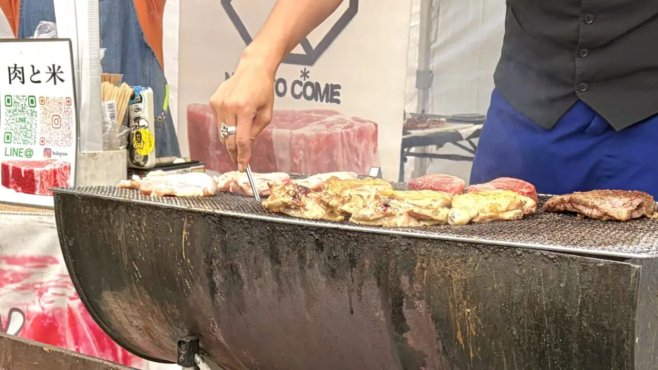 テイクアウト 天然生本マグロ鉄火丼 十勝産黒毛和牛ステーキ丼 黒毛和牛&本マグロスペシャル丼 チキンレッグ 期間限定 特別価格 オープン記念 肉と米 帯広 〒080-2470 北海道帯広市西20条南5丁目36-16 2026年6月11日(木)オープン