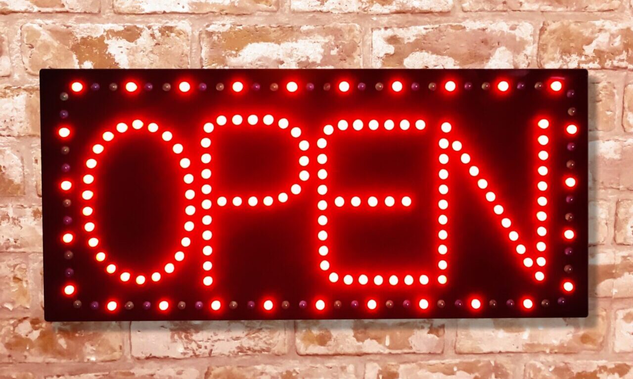 BAR ERROR 888 北海道 帯広市 新しいお店 バー 新規開店 新規オープン オープン 開店 帯広駅 名門通り 〒080-0011 北海道帯広市西1条南10丁目12番地4 2026年8月28日(金)プレオープン 2026年8月29日(土)グランドオープン サワー・カクテルなどの単品ドリンクや ショット・ボトルもご用意してます🥃🍾 もちろん飲み放題もあります